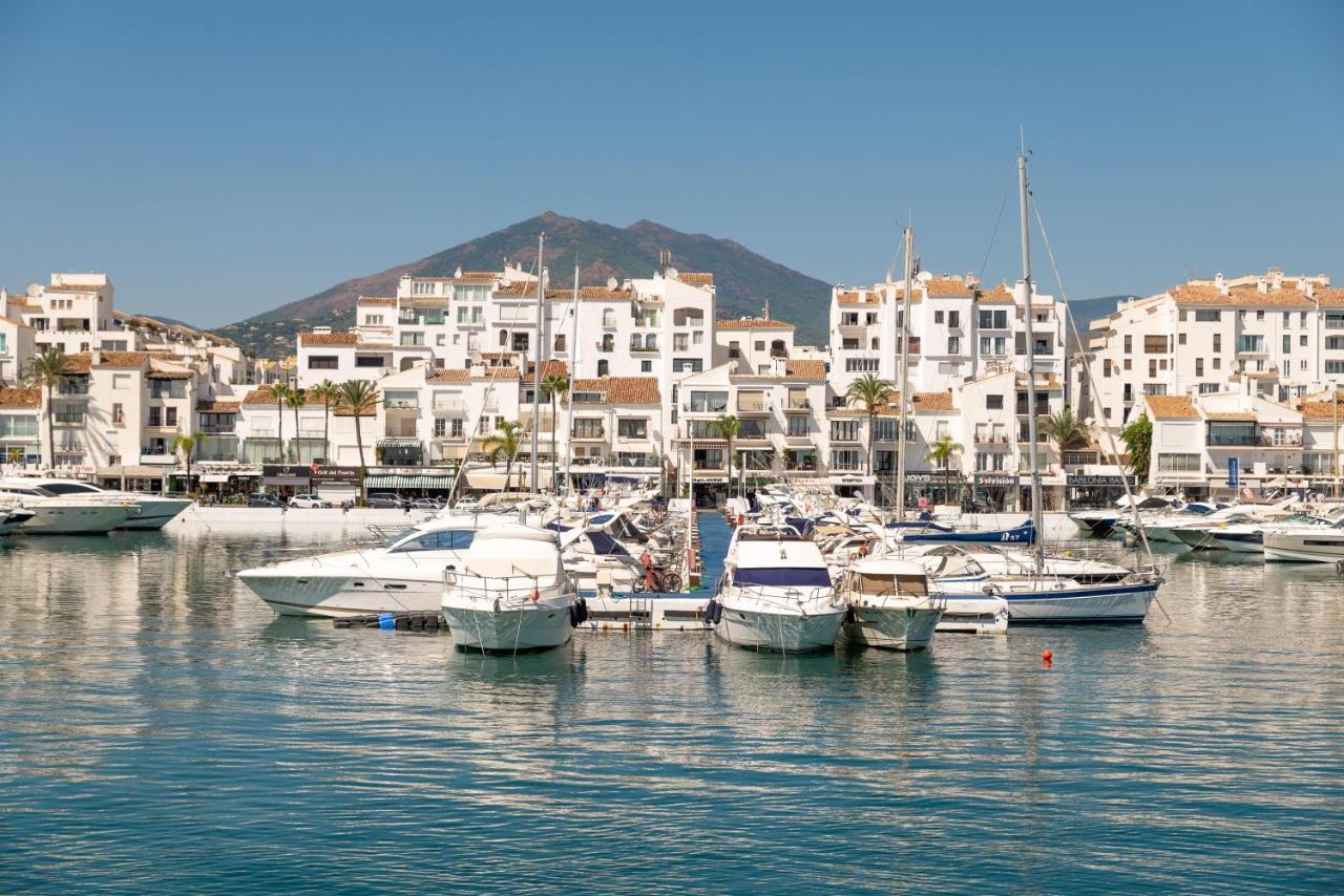Modern 2 Bedroom Penthouse W/ Terrace, Pool & Bbq Apartemen Marbella
