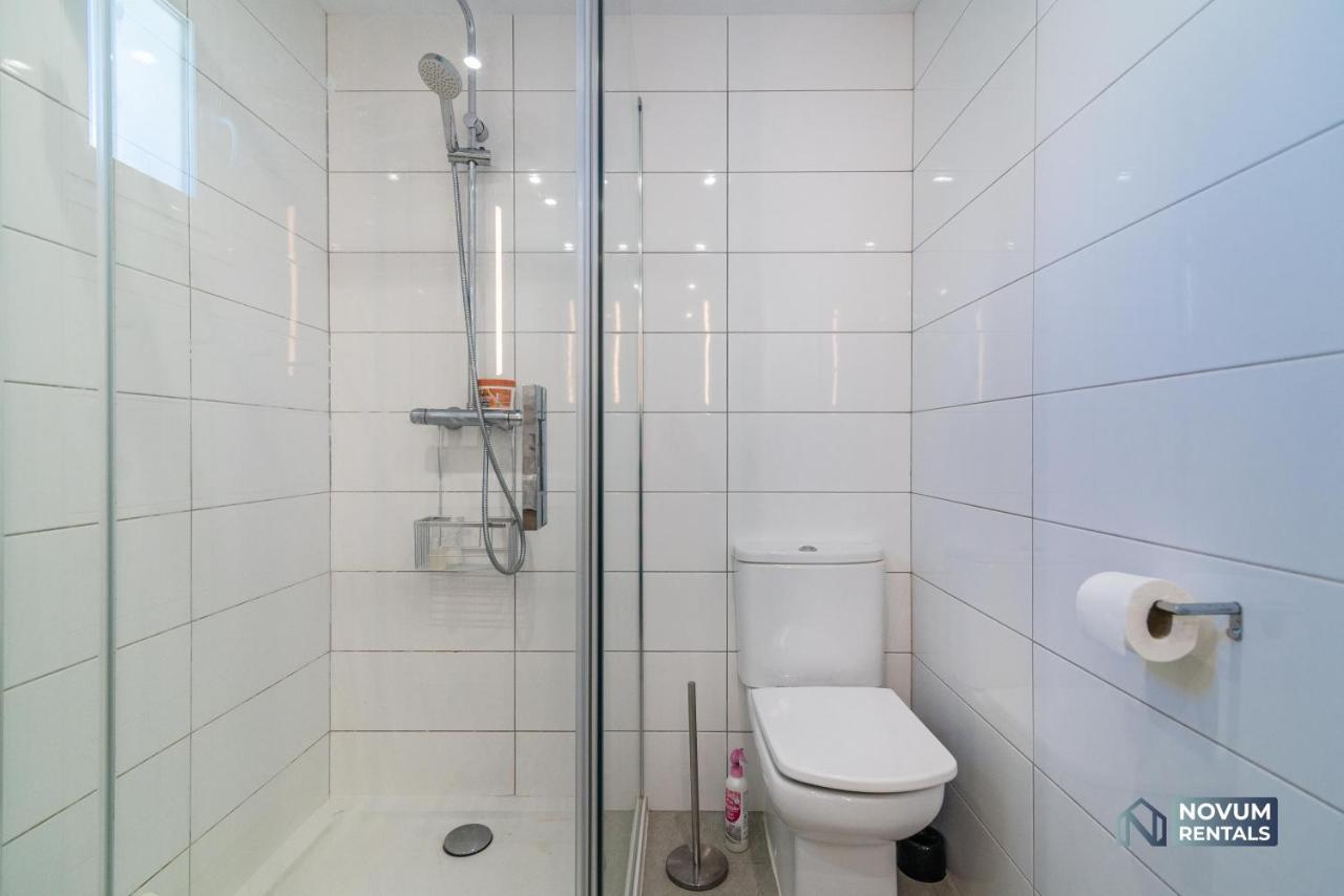 Modern 2 Bedroom Penthouse W/ Terrace, Pool & Bbq Apartemen *