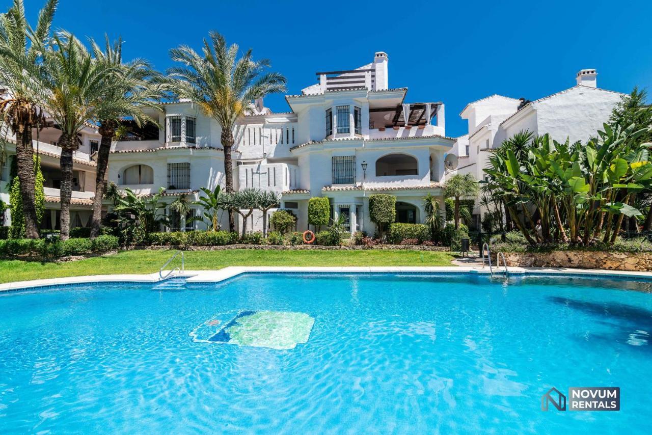Appartement Modern 2 Bedroom Penthouse W/ Terrace, Pool & Bbq