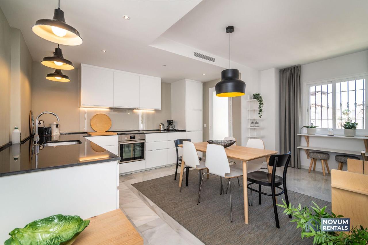 Modern 2 Bedroom Penthouse W/ Terrace, Pool & Bbq Appartement