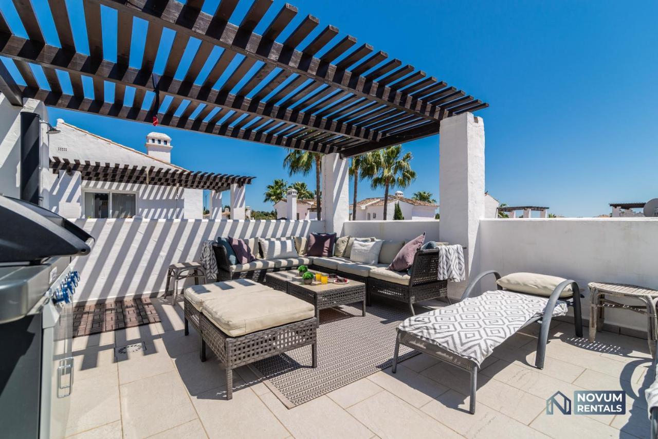 Modern 2 Bedroom Penthouse W/ Terrace, Pool & Bbq Appartement