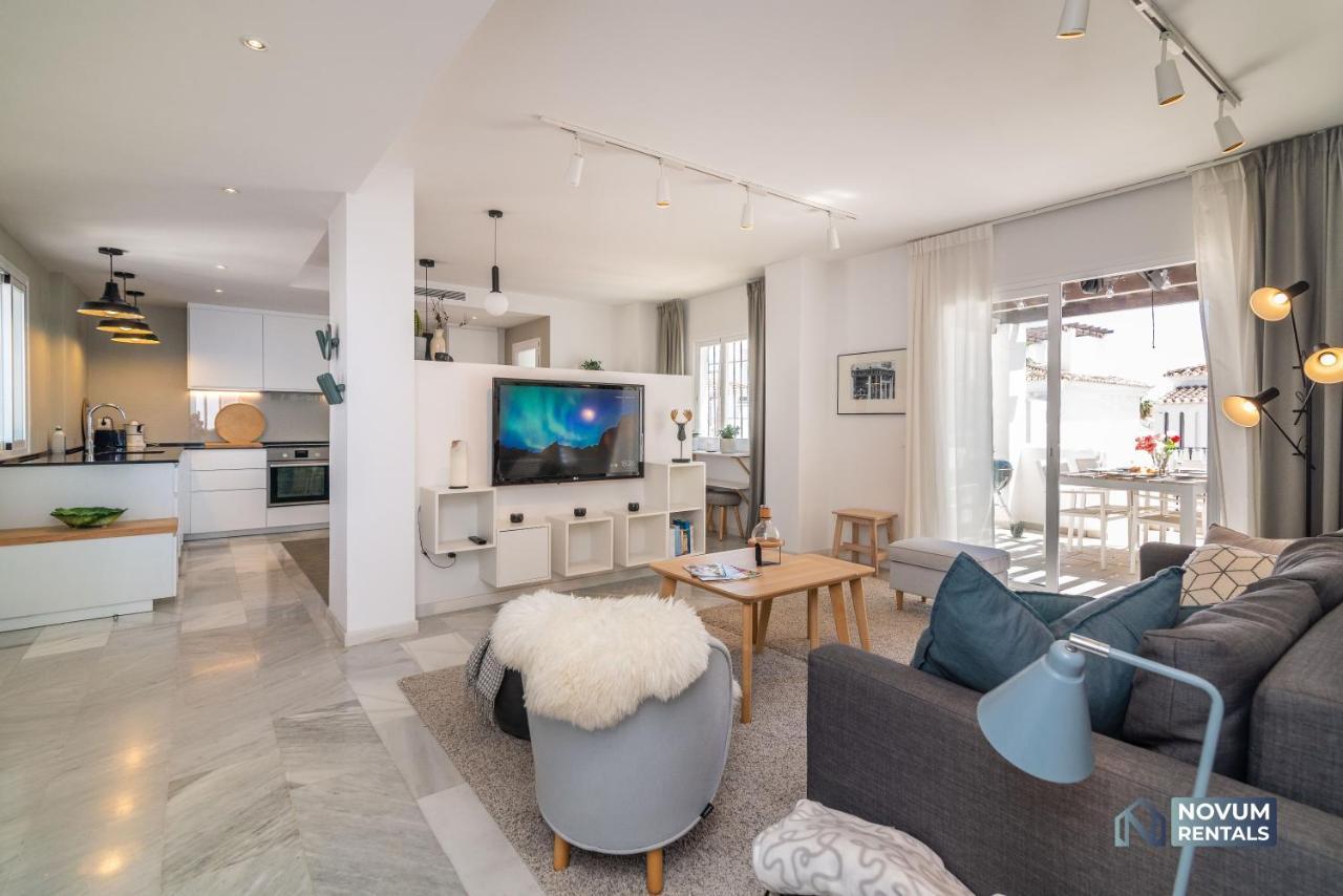 Modern 2 Bedroom Penthouse W/ Terrace, Pool & Bbq Appartement Marbella